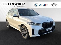 Mineralweiß metallic Gebraucht 2025 BMW X5 M Sport SUV | 83.500 € (Superpreis)