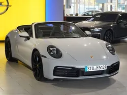Grau Gebraucht 2021 Porsche 911S Cabrio | 124.999 €