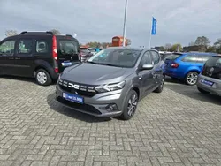 Grau Neu 2025 Dacia Sandero Expression Kleinwagen | 17.475 € (Fairer Preis)