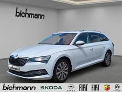 Weiss Gebraucht 2021 Skoda Superb Style Kombi | 27.590 € (Fairer Preis)