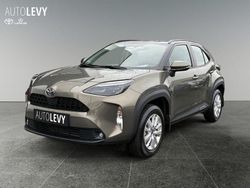 Oxide bronze (metallic) Gebraucht 2025 Toyota Yaris Hybrid Comfort SUV | 23.970 € (Fairer Preis)