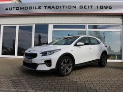 Weiß Gebraucht 2020 Kia XCeed Vision SUV | 20.880 € (Fairer Preis)