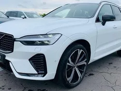 Weiß Gebraucht 2022 Volvo XC60 R-Design SUV | 46.490 € (Fairer Preis)