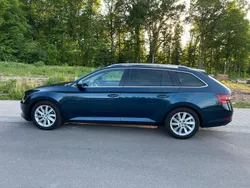 Blau Gebraucht 2016 Skoda Superb Style Kombi | 17.000 € (Guter Preis)