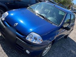 Blau Gebraucht 1999 Renault Clio II Kleinwagen | 1.199 € (Etwas zu teuer)
