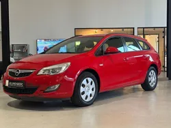 Rot Gebraucht 2011 Opel Astra Selection Kombi | 1.980 € (Guter Preis)