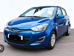 Blau Gebraucht 2013 Hyundai i20 Style Limousine | 6.450 € (Fairer Preis)