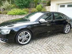 Schwarz Gebraucht 2012 Audi S8 Ambiente Limousine | 34.990 €