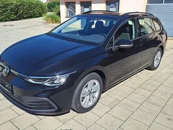 Deep black perleffekt Gebraucht 2022 VW Golf VIII Life Kombi | 18.990 € (Fairer Preis)