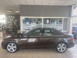 Braun Gebraucht 2011 Audi A4 S-Line Limousine | 8.490 € (Etwas zu teuer)