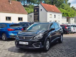 Schwarz Gebraucht 2017 Peugeot 5008 Active Van / Kleinbus | 13.900 € (Fairer Preis)
