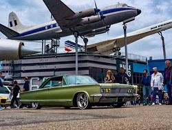 Grün Gebraucht 1966 Chrysler Newport Coupé | 25.999 €