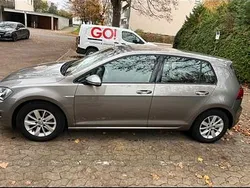 Grau Gebraucht 2015 VW Golf VII Limousine | 14.500 € (Etwas zu teuer)