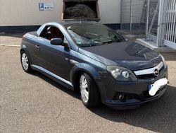 Schwarz Gebraucht 2007 Opel Tigra Cabrio | 1.600 € (Guter Preis)
