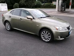 Grün Gebraucht 2005 Lexus IS220d Limousine | 4.500 €