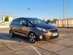 Braun Gebraucht 2013 Kia Carens Spirit Van / Kleinbus | 9.600 € (Fairer Preis)