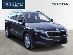 Schwarz Gebraucht 2024 Skoda Karoq Selection SUV | 32.950 € (Fairer Preis)