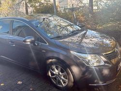 Grau Gebraucht 2010 Toyota Avensis T2 Kombi | 5.555 € (Fairer Preis)