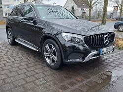 Schwarz Gebraucht 2017 Mercedes GLC220 SUV | 22.900 € (Fairer Preis)
