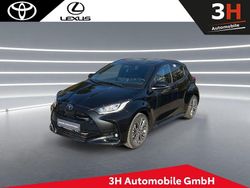 Schwarz Gebraucht 2024 Toyota Yaris Hybrid Play Limousine | 24.990 € (Guter Preis)