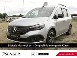 Silber Gebraucht 2023 Mercedes EQT200 Van / Kleinbus | 25.950 € (Fairer Preis)