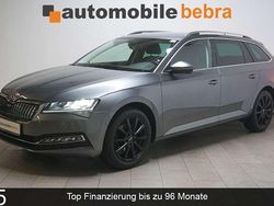 Graphitegrau Gebraucht 2022 Skoda Superb Style Kombi | 21.990 € (Guter Preis)