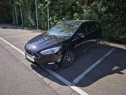 Schwarz Gebraucht 2016 Ford Focus ST Kombi | 10.800 € (Guter Preis)