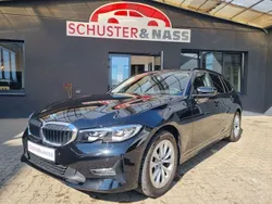 Schwarz 2 Gebraucht 2022 BMW 320 Advantage Kombi | 28.800 € (Guter Preis)