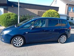 Blau Gebraucht 2013 Opel Zafira Tourer Active Van / Kleinbus | 2.900 € (Fairer Preis)