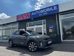 Grau Gebraucht 2021 Kia Stonic Spirit SUV | 17.490 € (Guter Preis)