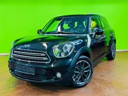 Schwarz absolute black metallic Gebraucht 2015 Mini One Countryman SUV | 10.890 € (Teuer)