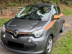 Grau Gebraucht 2016 Renault Twingo Liberty Kleinwagen | 6.000 € (Guter Preis)