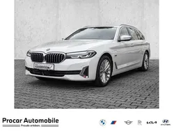 Weiß Gebraucht 2022 BMW 530 Luxury Line Kombi | 36.790 € (Guter Preis)