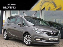 Grau Gebraucht 2017 Opel Zafira Innovation Van / Kleinbus | 15.980 € (Fairer Preis)