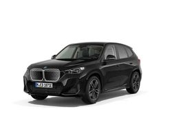 Schwarz Gebraucht 2024 BMW iX1 Luxury Line SUV | 49.056 € (Etwas zu teuer)