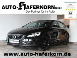 Schwarz Gebraucht 2017 Volvo V40 Momentum Kombi | 14.499 € (Fairer Preis)
