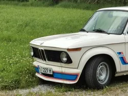 Weiß Gebraucht 1974 BMW 2002 Performance Limousine | 119.000 €