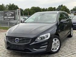 Schwarz Gebraucht 2015 Volvo V60 Ocean Race Kombi | 6.990 € (Guter Preis)