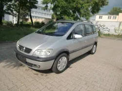 Silber Gebraucht 2003 Opel Zafira Elegance Van / Kleinbus | 1.350 € (Guter Preis)