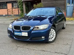 Blau Gebraucht 2011 BMW 318 Comfort Edition Limousine | 8.390 € (Etwas zu teuer)