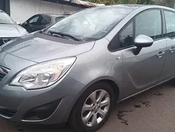 Silber Gebraucht 2014 Opel Meriva Active Van / Kleinbus | 5.999 € (Guter Preis)