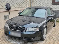 Schwarz Gebraucht 2002 Audi A4 Limousine | 2.150 € (Fairer Preis)