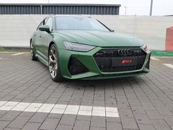Grün (sonomagrün matteffektlack audi exclusive) Neu 2025 Audi RS6 Advanced Kombi | 163.954 € (Etwas zu teuer)