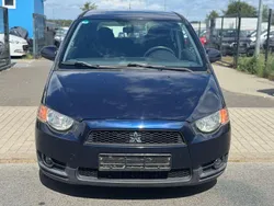 Blau Gebraucht 2013 Mitsubishi Colt Top Limousine | 4.590 € (Fairer Preis)