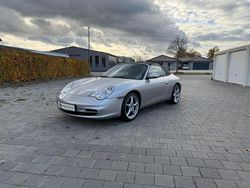 Grau Gebraucht 2003 Porsche 911 Carrera Cabriolet Cabrio | 41.996 € (Teuer)
