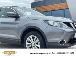 Grau Gebraucht 2016 Nissan Qashqai Acenta SUV | 11.499 € (Fairer Preis)