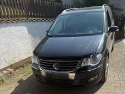 Schwarz Gebraucht 2008 VW Touran Van / Kleinbus | 4.600 € (Fairer Preis)