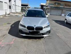 Silber Gebraucht 2018 BMW 220 Gran Tourer Van / Kleinbus | 12.900 € (Fairer Preis)