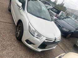 Weiß Gebraucht 2013 Citroën DS4 Kleinwagen | 9.000 €