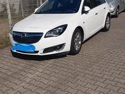Weiß Gebraucht 2017 Opel Insignia Selection Kombi | 8.450 € (Superpreis)